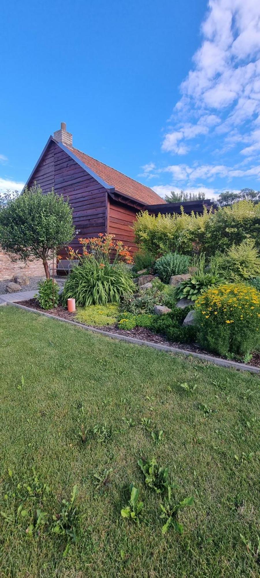 Apartmany Moravia Milovice  Bagian luar foto